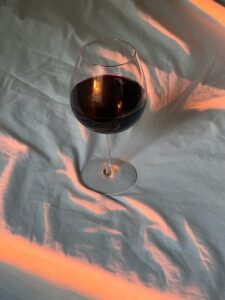 Verre de vin rouge MOULIS EN MEDOC